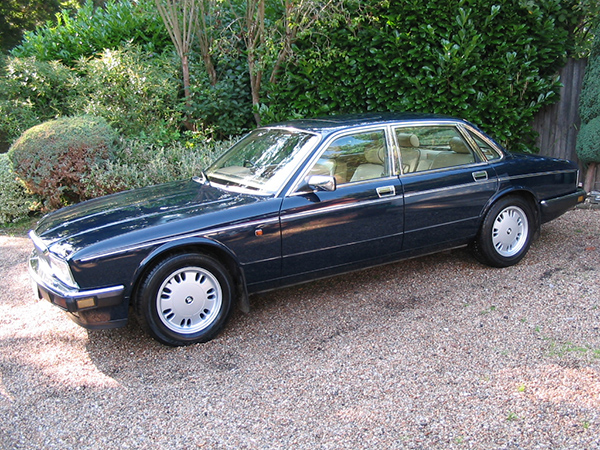 zCopy%20of%20My%201993%20Jaguar%20XJ81%20Daimler%20Double%20Six,30.jpg